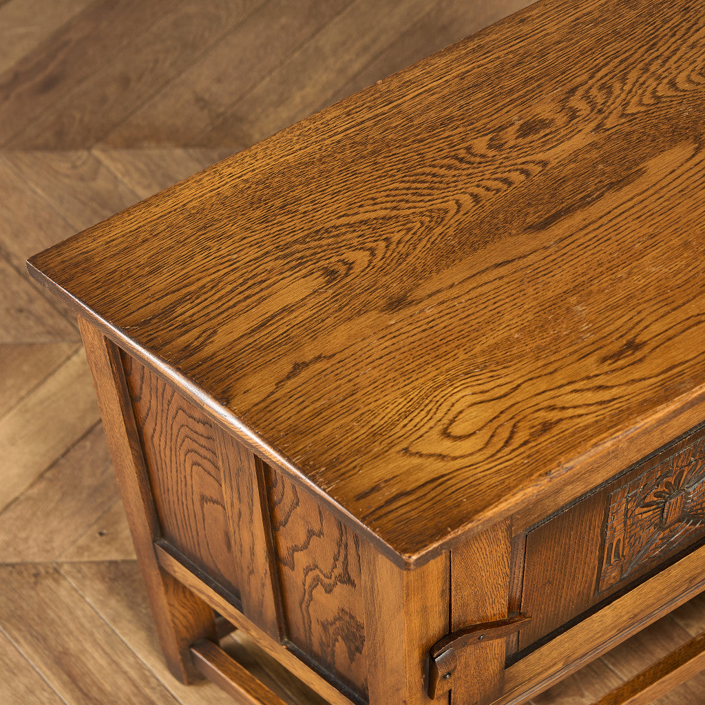 英国 クラシック キャビネット