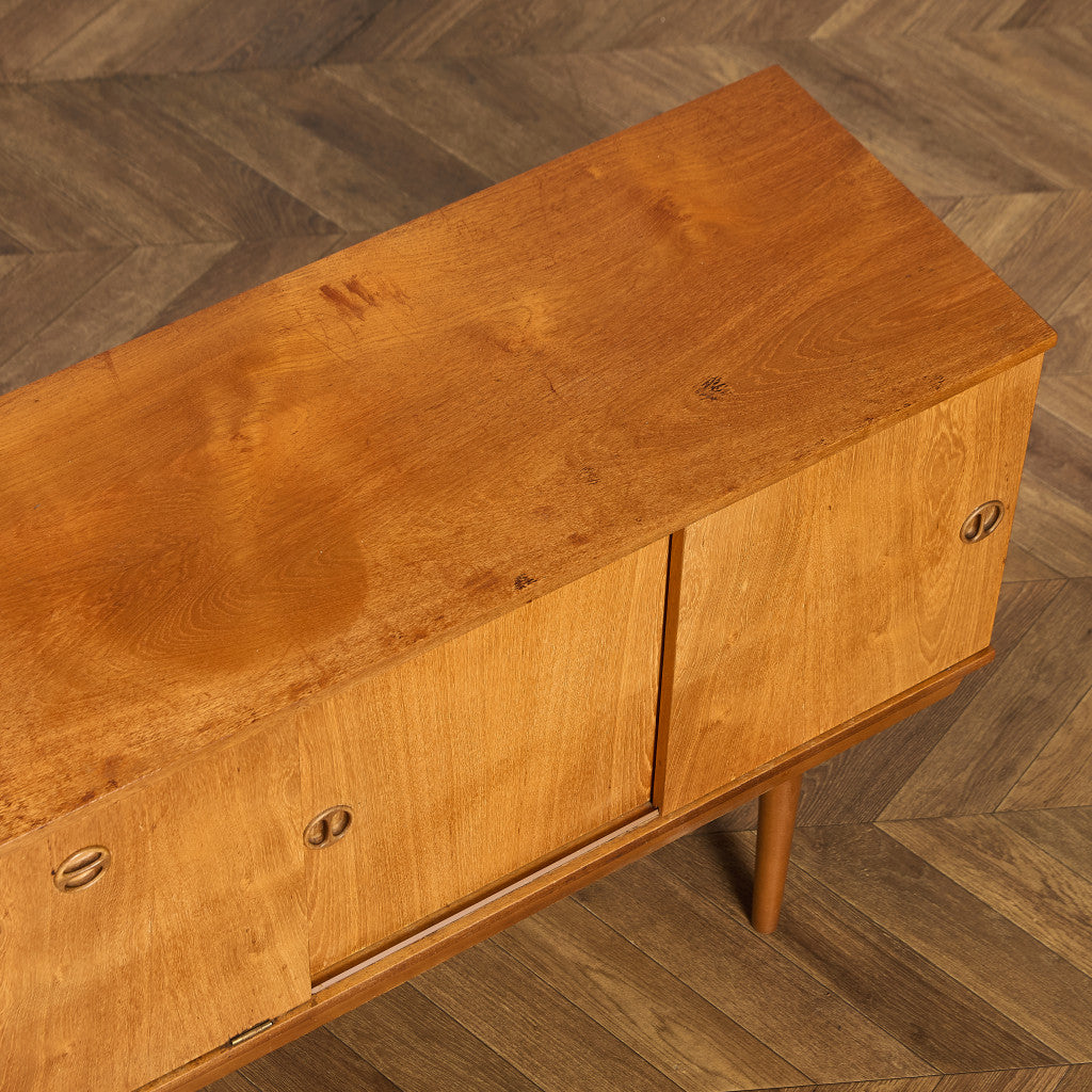 イギリス ヴィンテージ サイドボード