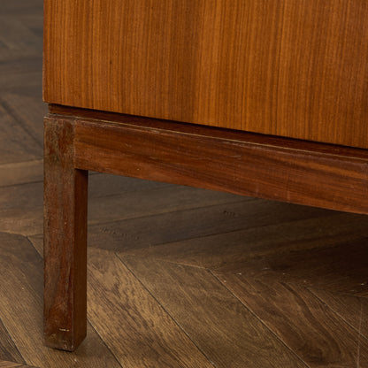 イギリス ヴィンテージ サイドボード