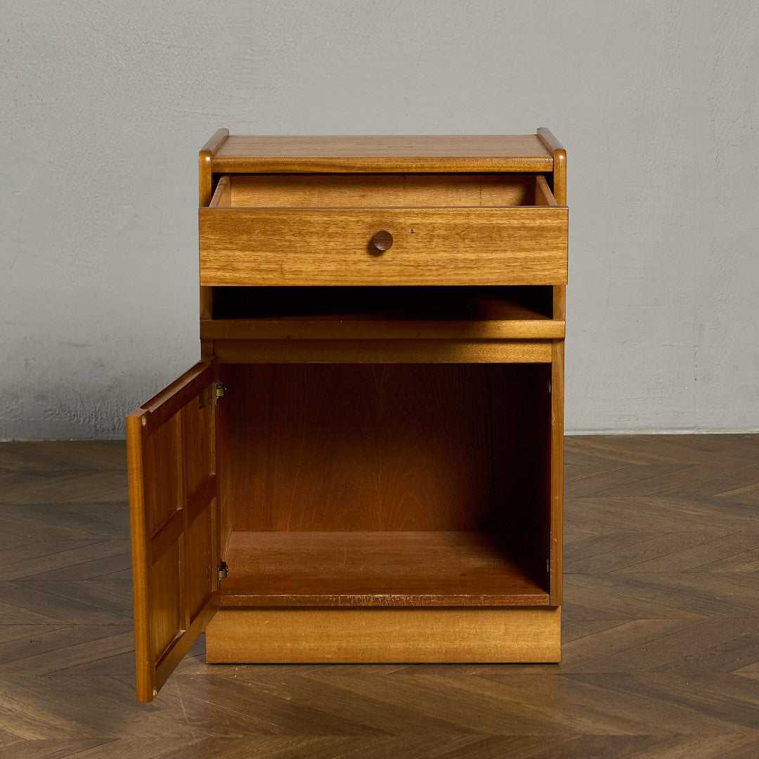 ヴィンテージ 十字扉 スモール キャビネット