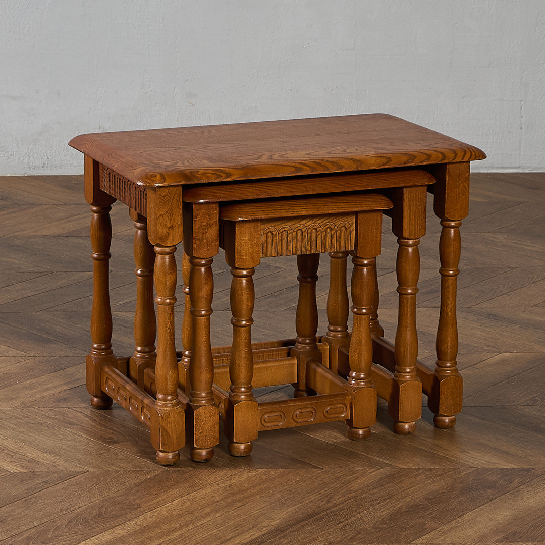 英国 クラシック ネストテーブル