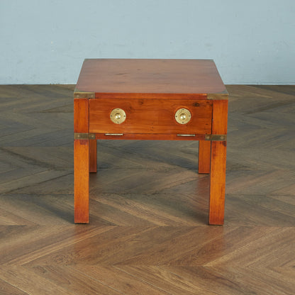 英国ヴィンテージ ベッドサイドキャビネット