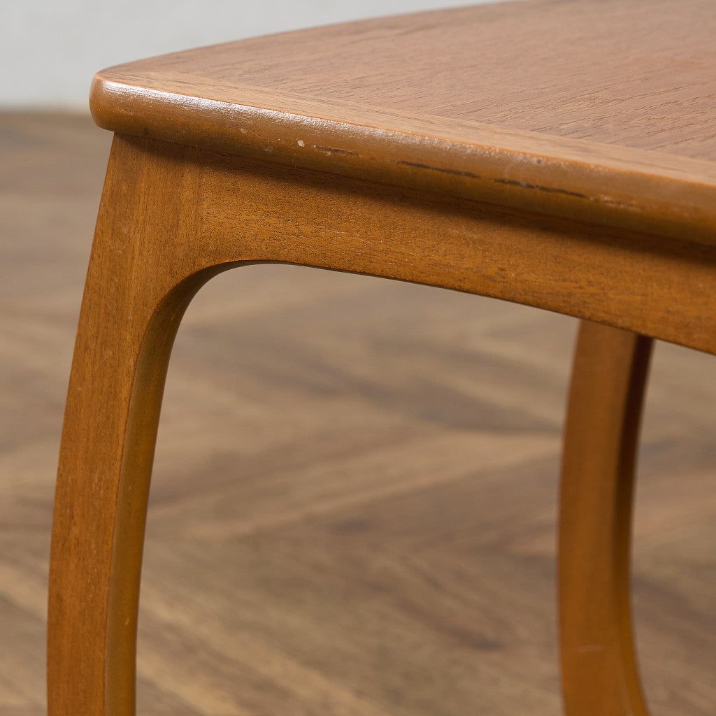 Burlington ネストテーブル