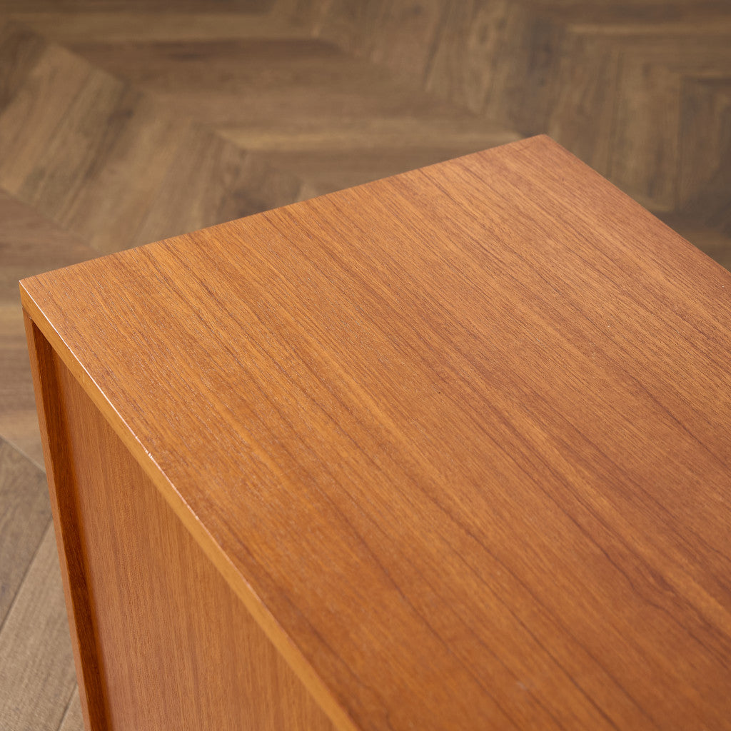 英国 ヴィンテージ キャビネット