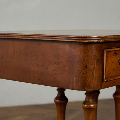 サイドテーブル