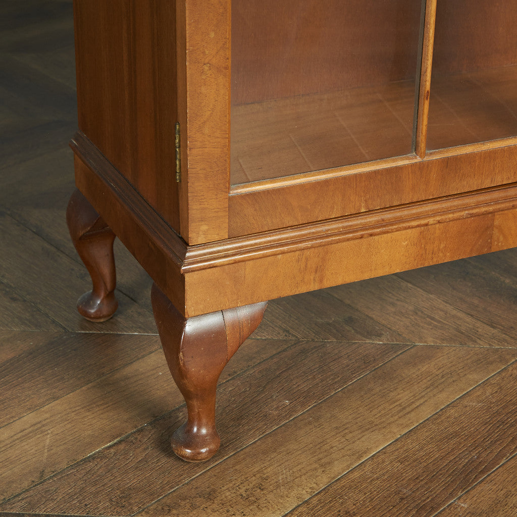 英国クラシック ウォールナット材 ブックケース / 食器棚