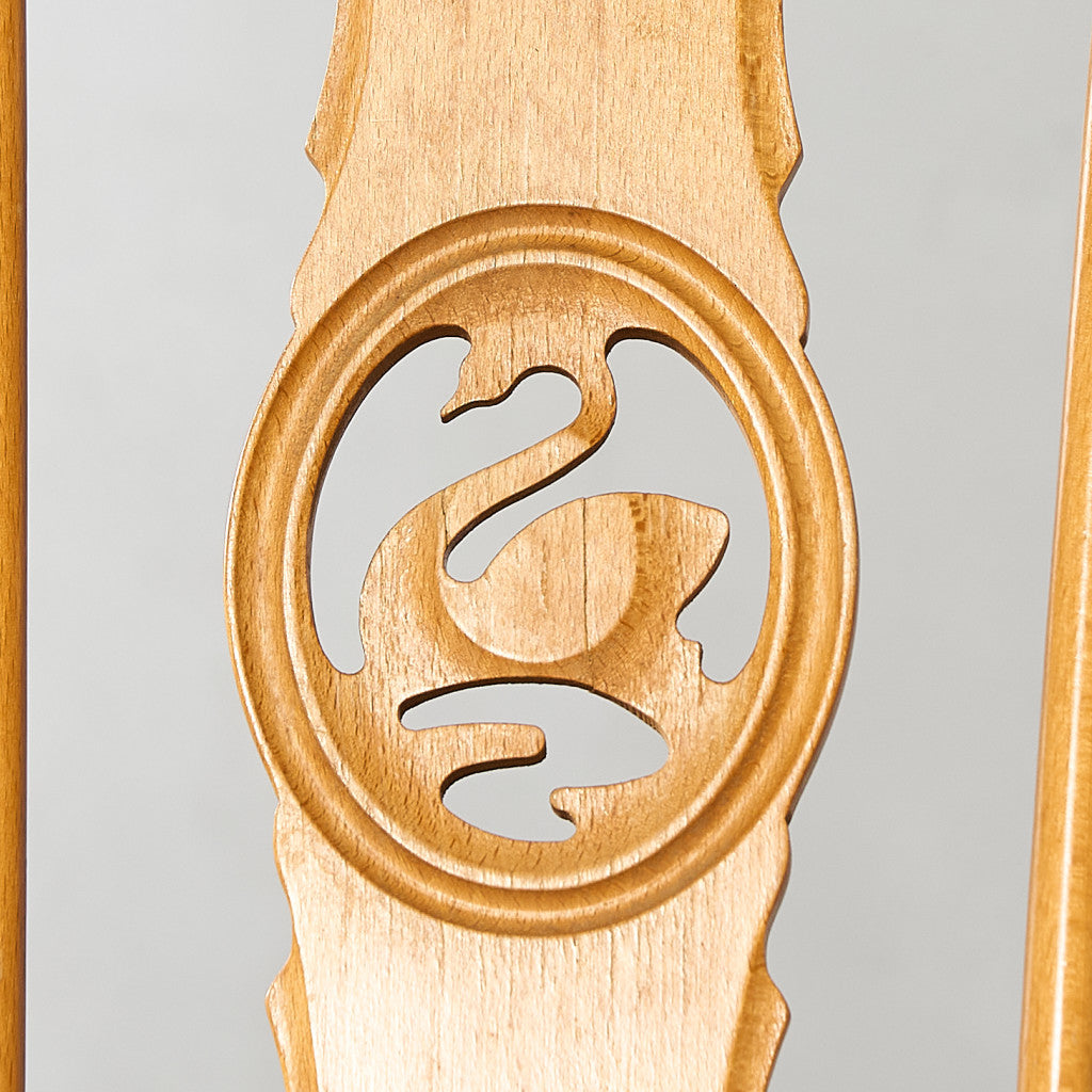 スワンバックチェア