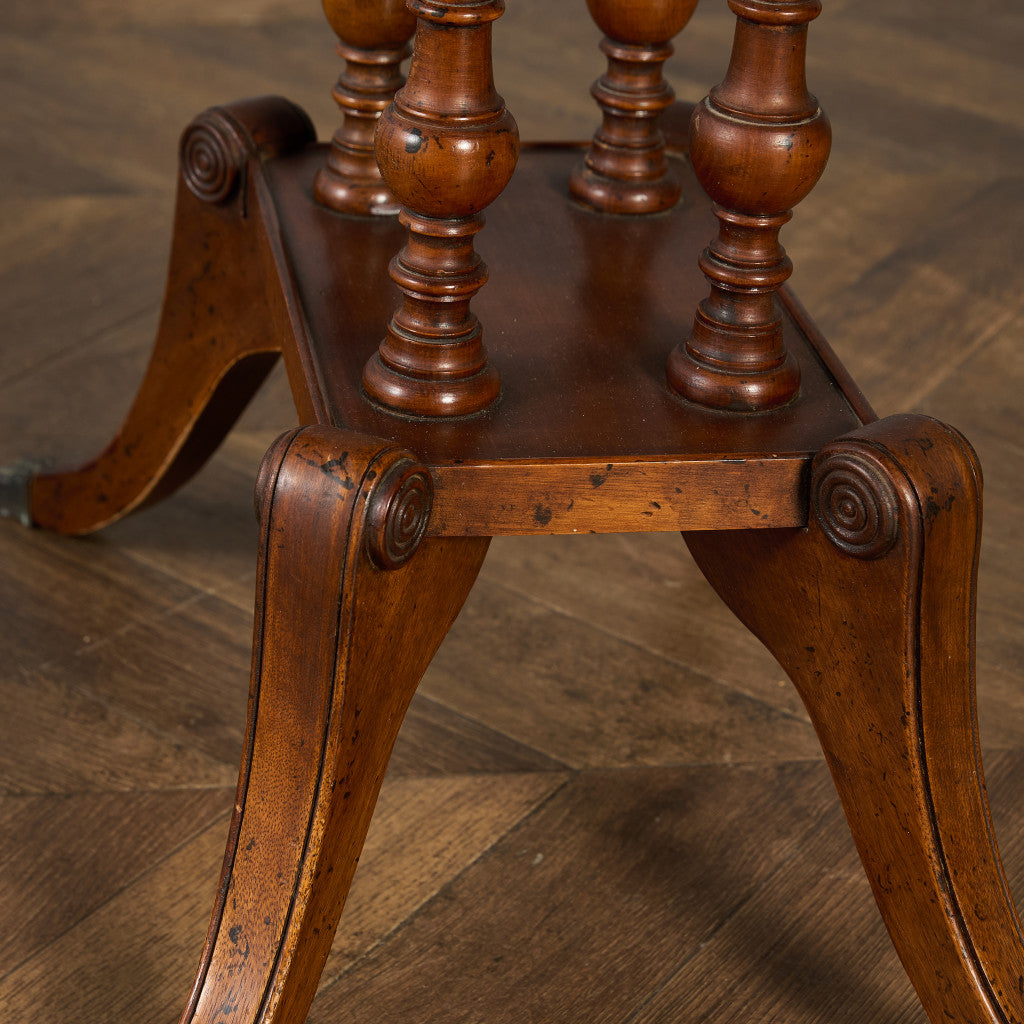 サイドテーブル