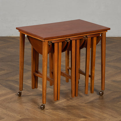 Novy Domov ヴィンテージ ネストテーブル