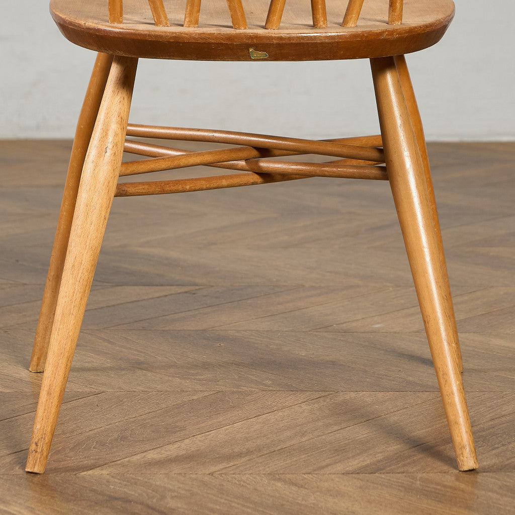 ラティスドチェア