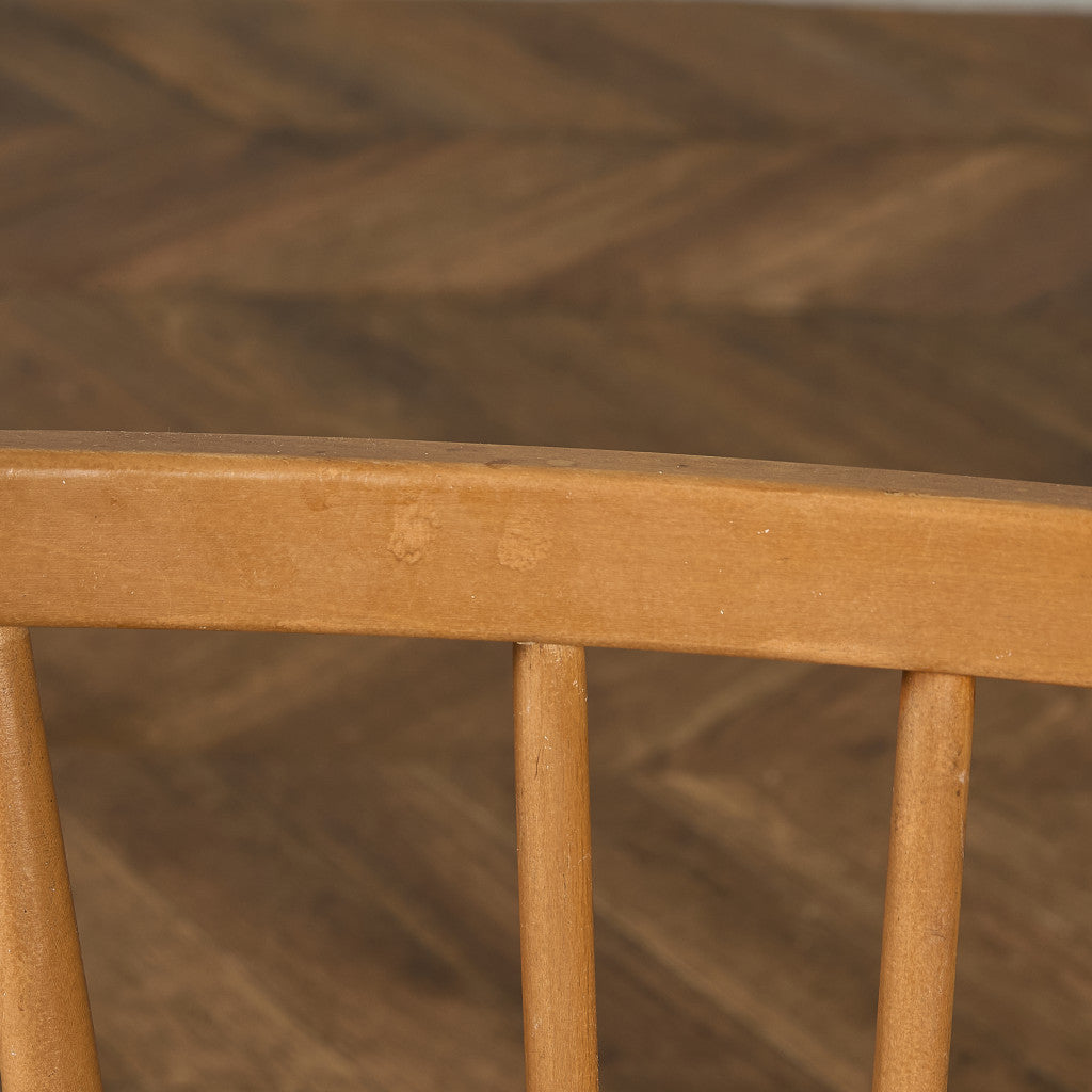 スティックバックチェア