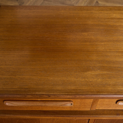 Fresco ヴィンテージ 脚付き サイドボード (4072)