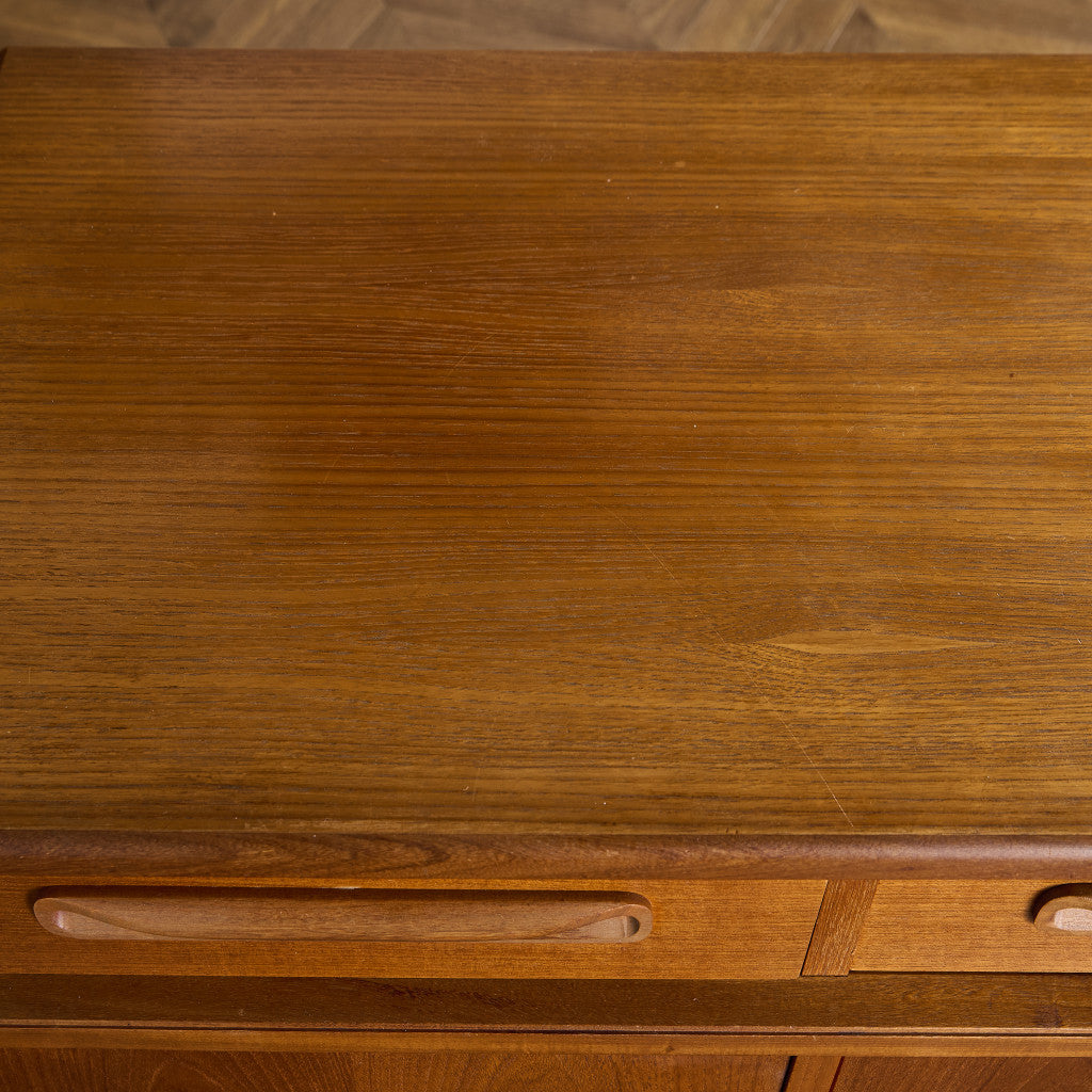 Fresco ヴィンテージ 脚付き サイドボード (4072)