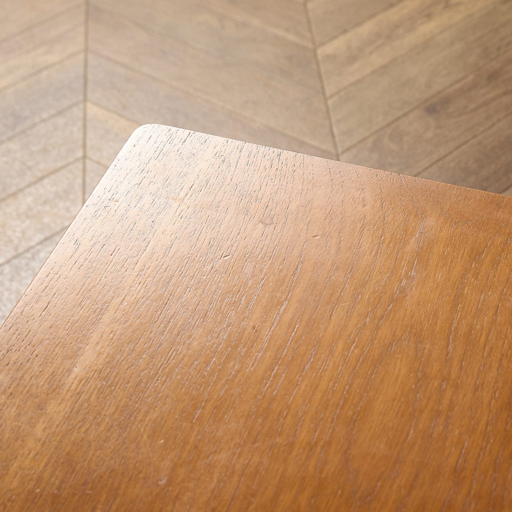 ネストテーブル