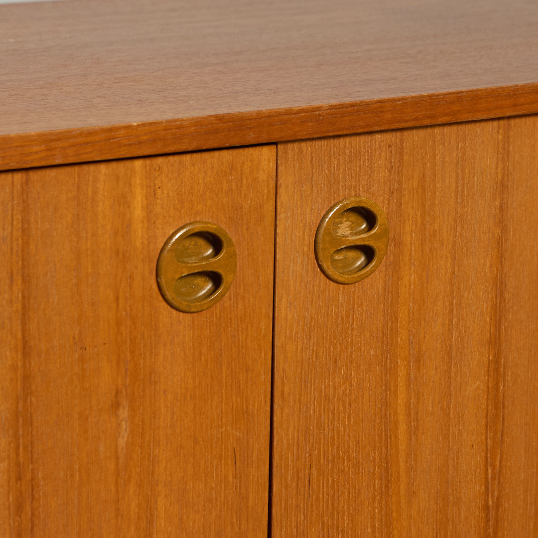 英国 ヴィンテージ キャビネット