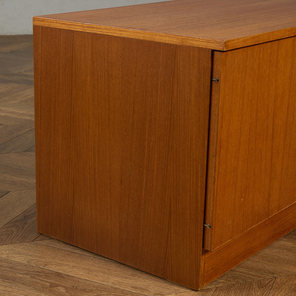 英国ヴィンテージ キャビネット