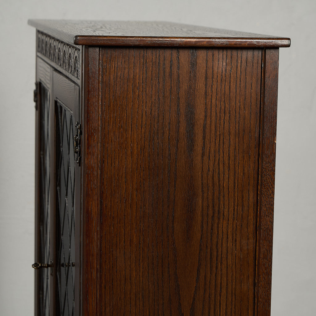 ガラス キャビネット