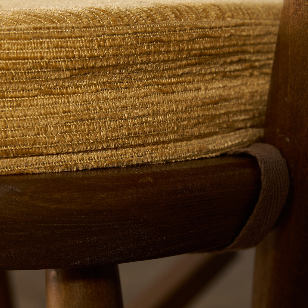 ヴィンテージ スワンバック ロッキングチェア ラウンド型メタルラベル