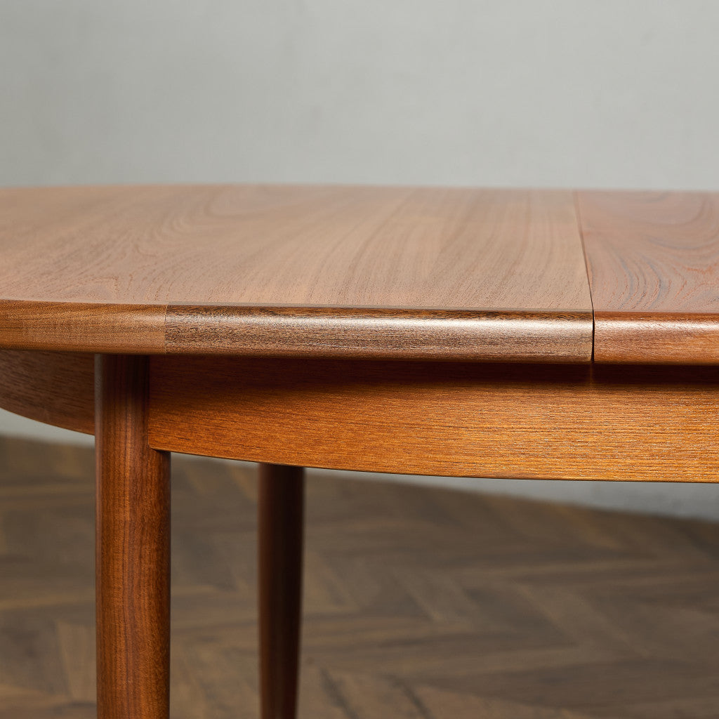 ヴィンテージ エクステンション オーバルダイニングテーブル