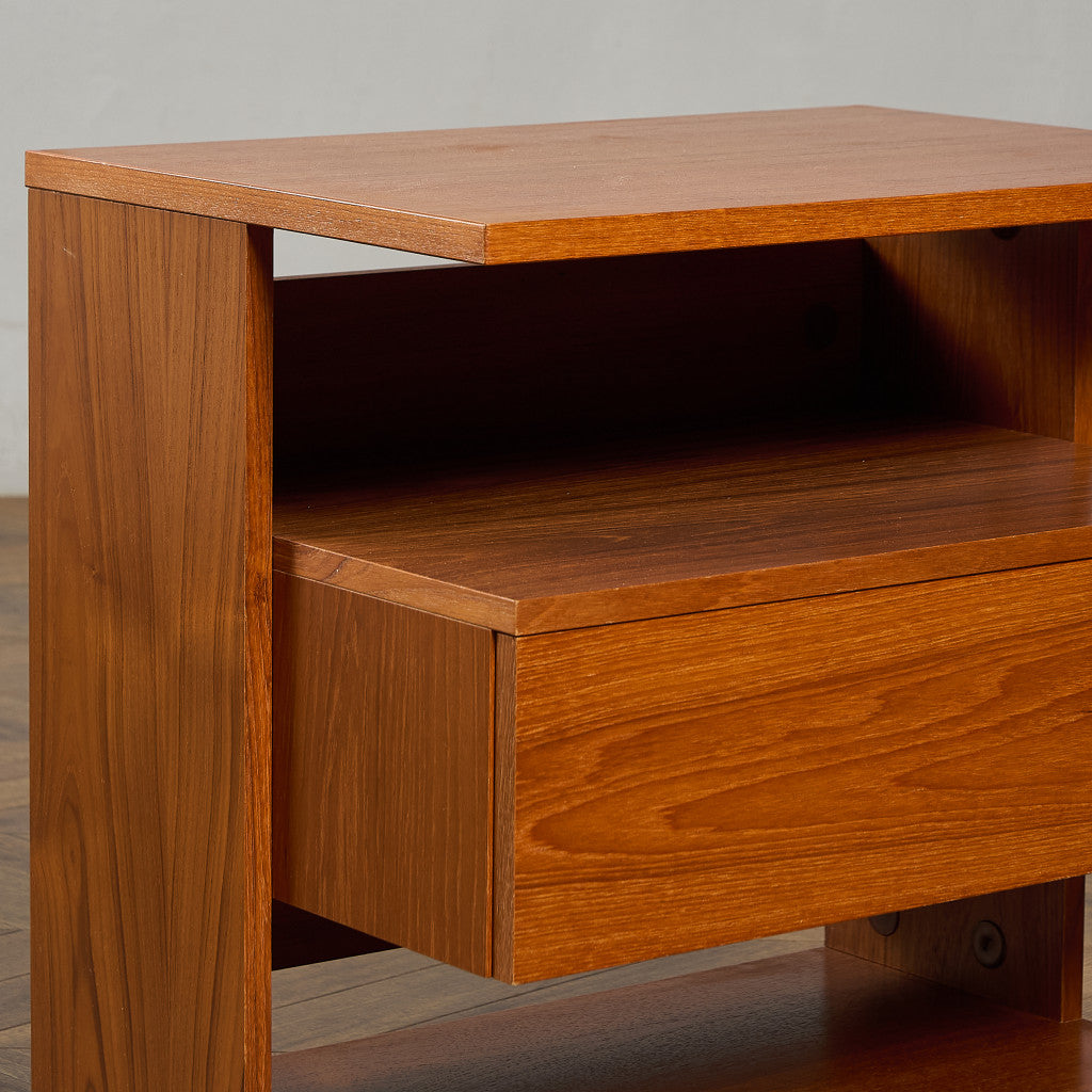 英国 ヴィンテージ ベッドサイド キャビネット