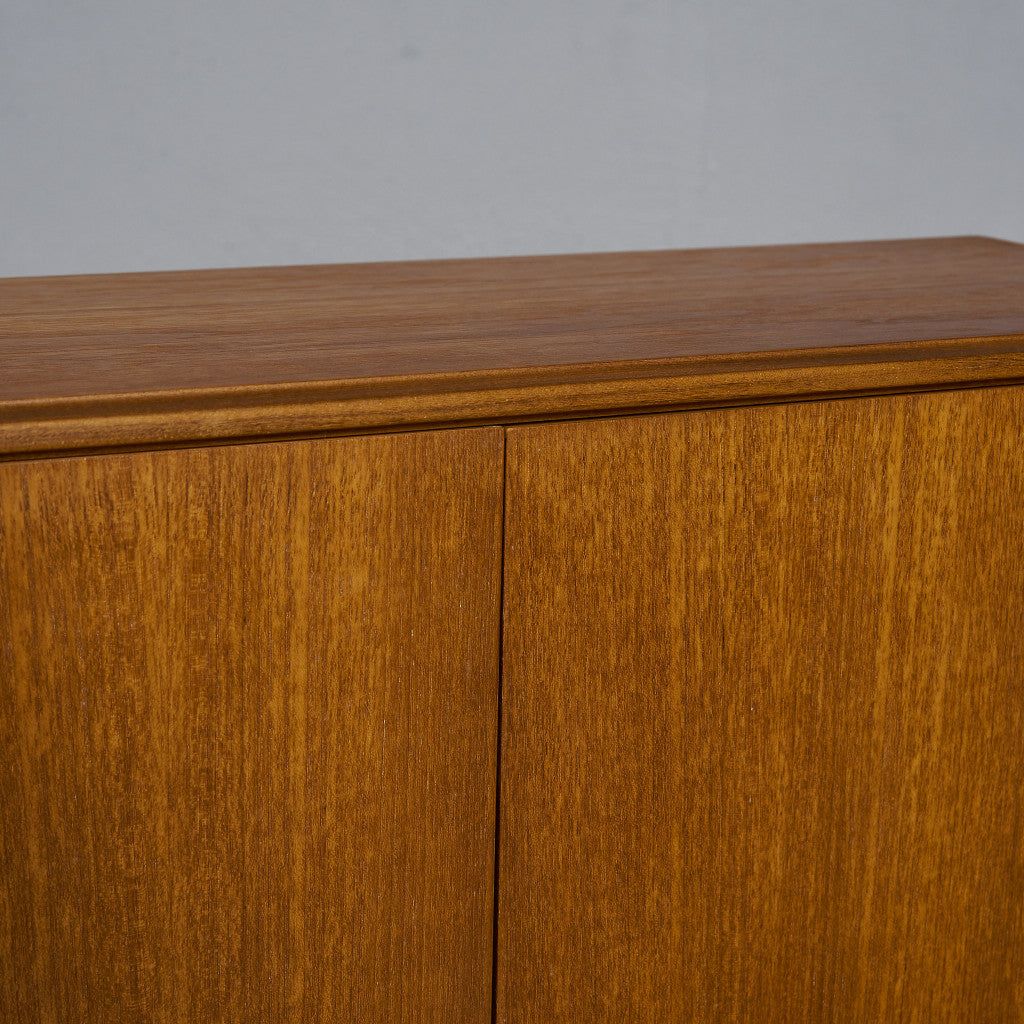 Form FIVE ヴィンテージ ブックケース (カスタム アイアン ヘアピンレッグ)