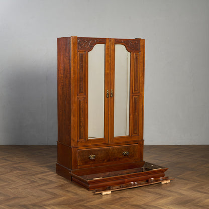 英国 アンティーク ワードローブ