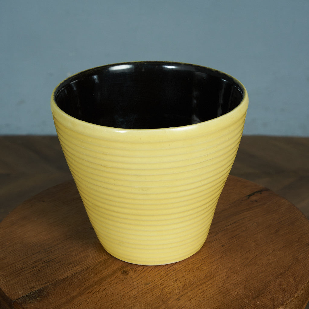 German Art Pottery フラワーベース