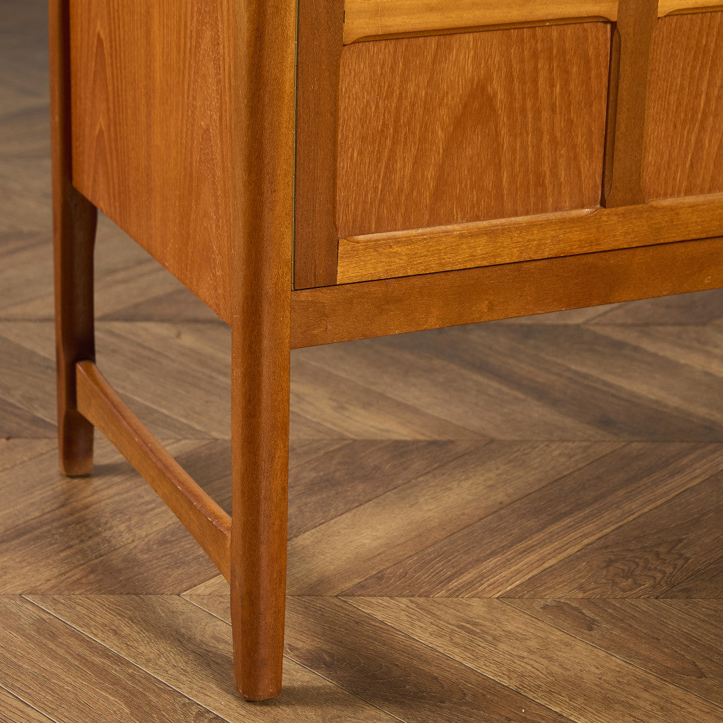 十字扉 ヴィンテージ サイドボード