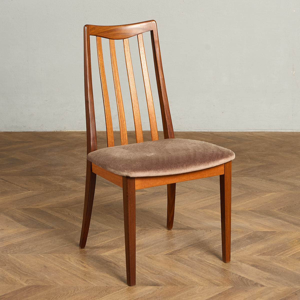 スラットバックチェア (4540)