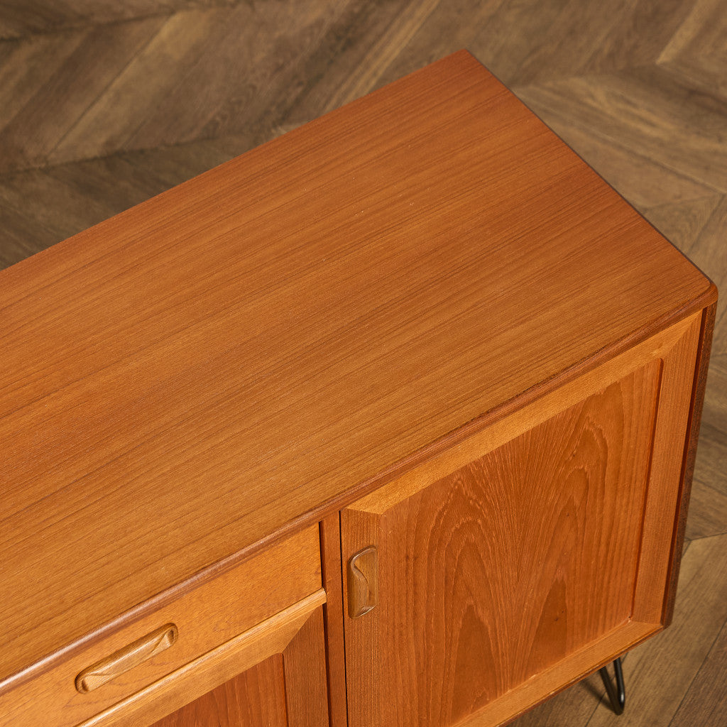 Fresco ヴィンテージ サイドボード カスタム アイアン ヘアピンレッグ