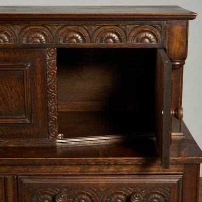 英国 クラシック コートカップボード