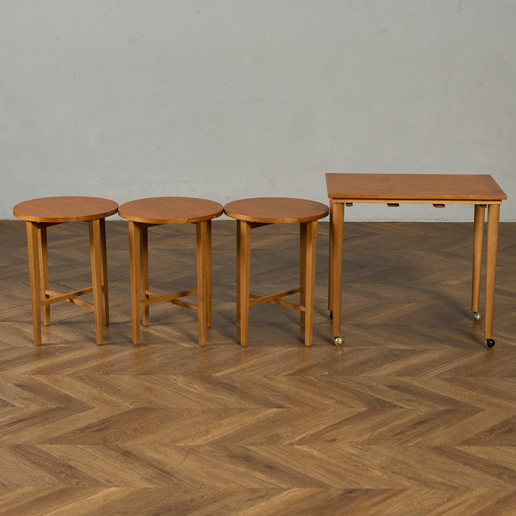 Novy Domov ヴィンテージ ネストテーブル