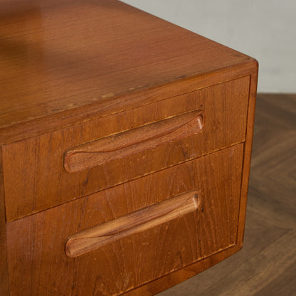 ニューフレスコ ドレッシングデスク (1986)