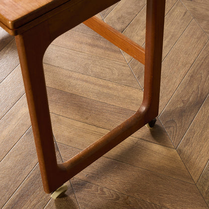 ヴィンテージ 拡張 天板付き ネストコーヒーテーブル