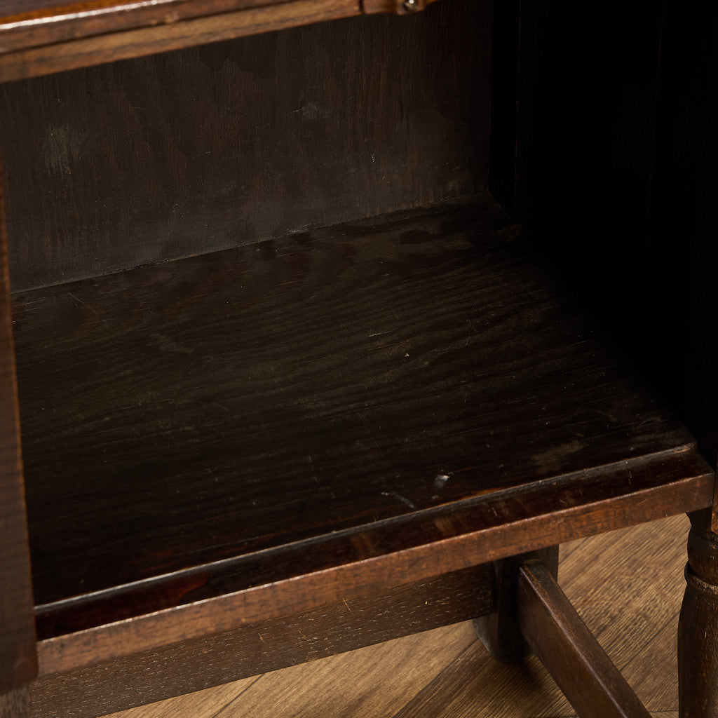 英国 クラシック サイドキャビネット サイドテーブル