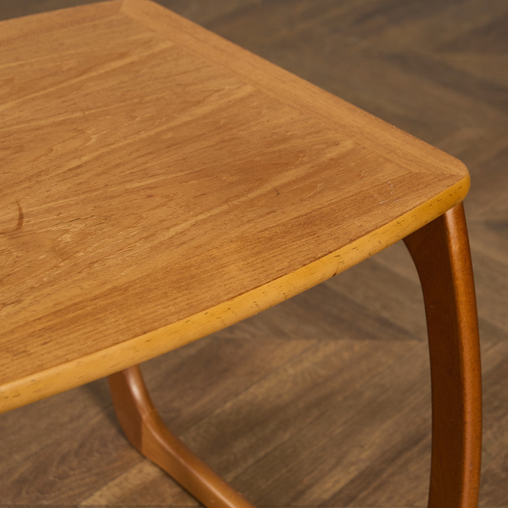 Burlington ネストテーブル