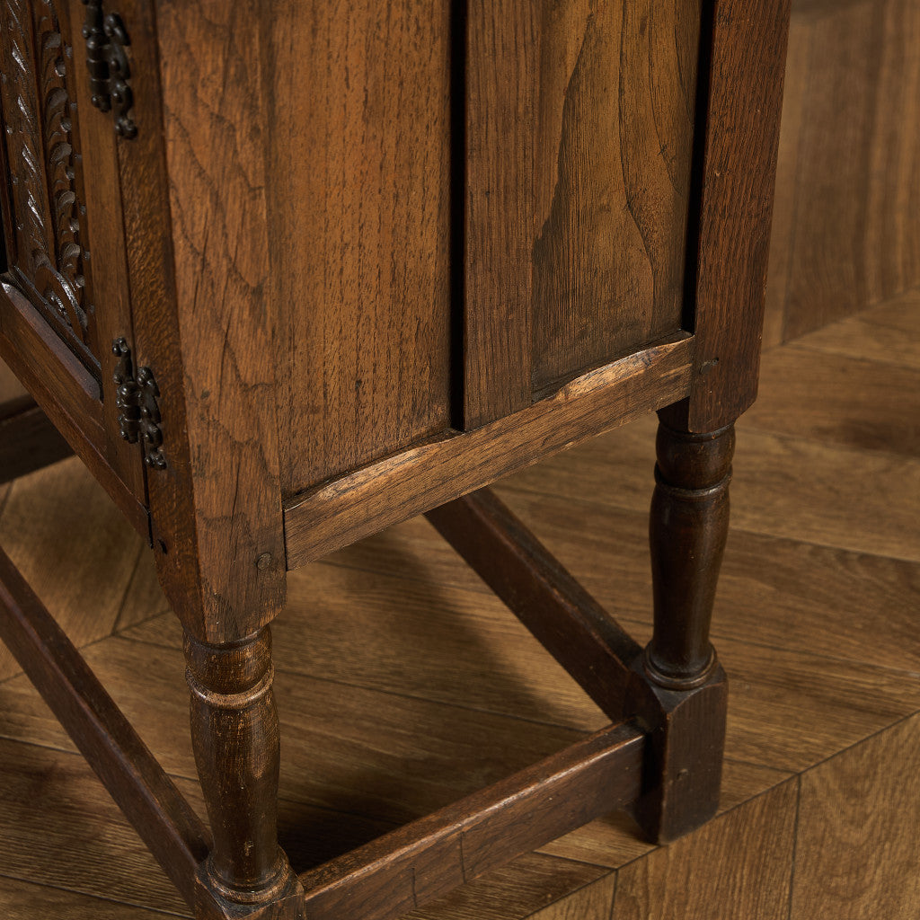 英国 クラシック サイドキャビネット サイドテーブル