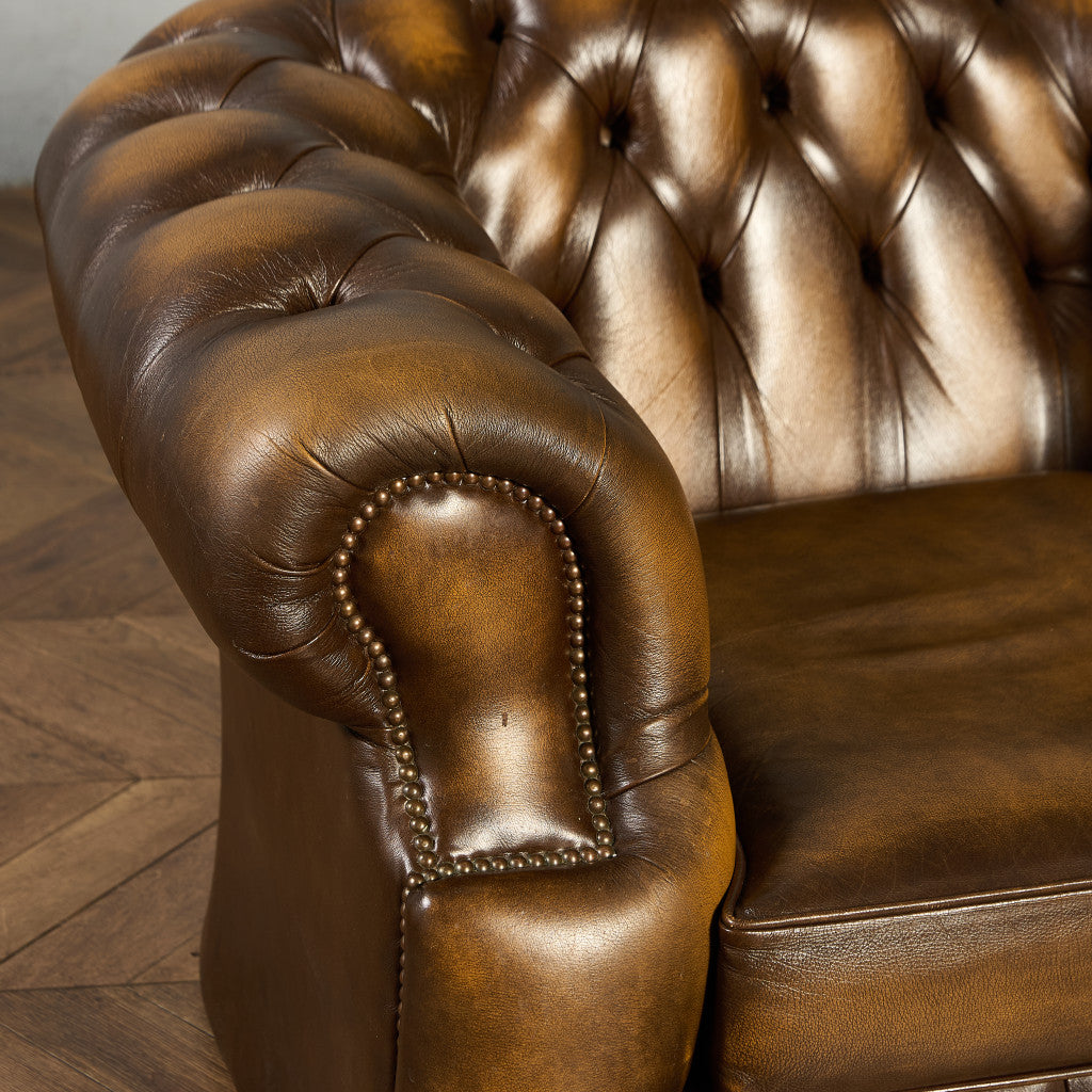 英国 クラシック チェスターフィールド ソファ