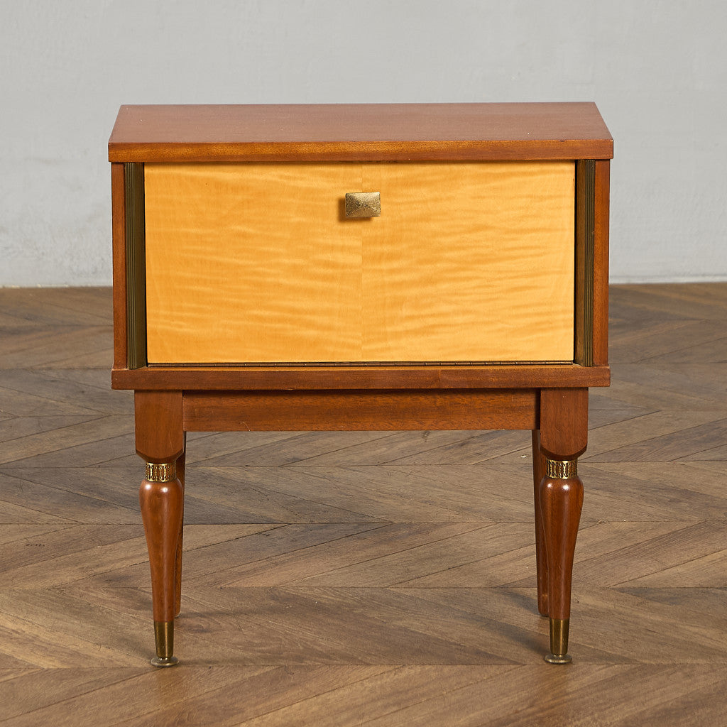 英国 ヴィンテージ ベッドサイドキャビネット