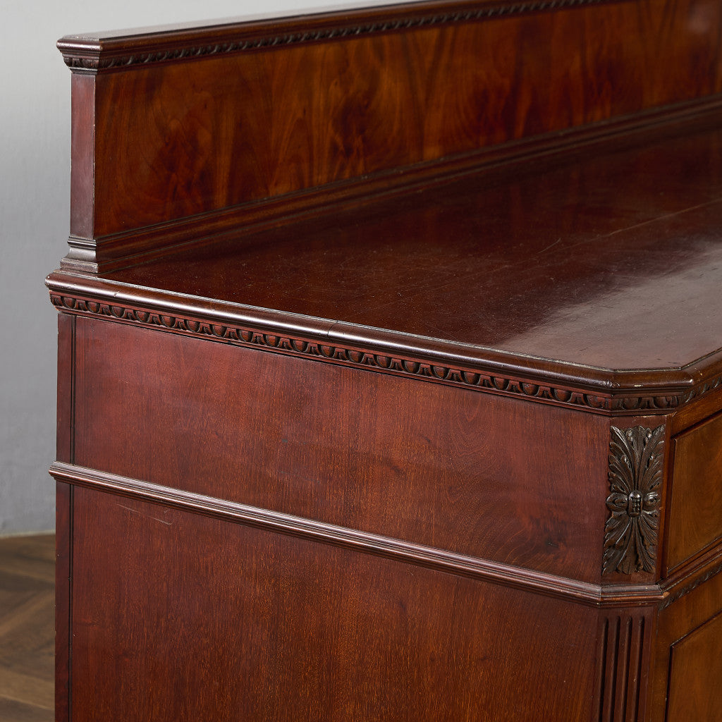 英国 クラシック ウォールナット サイドボード