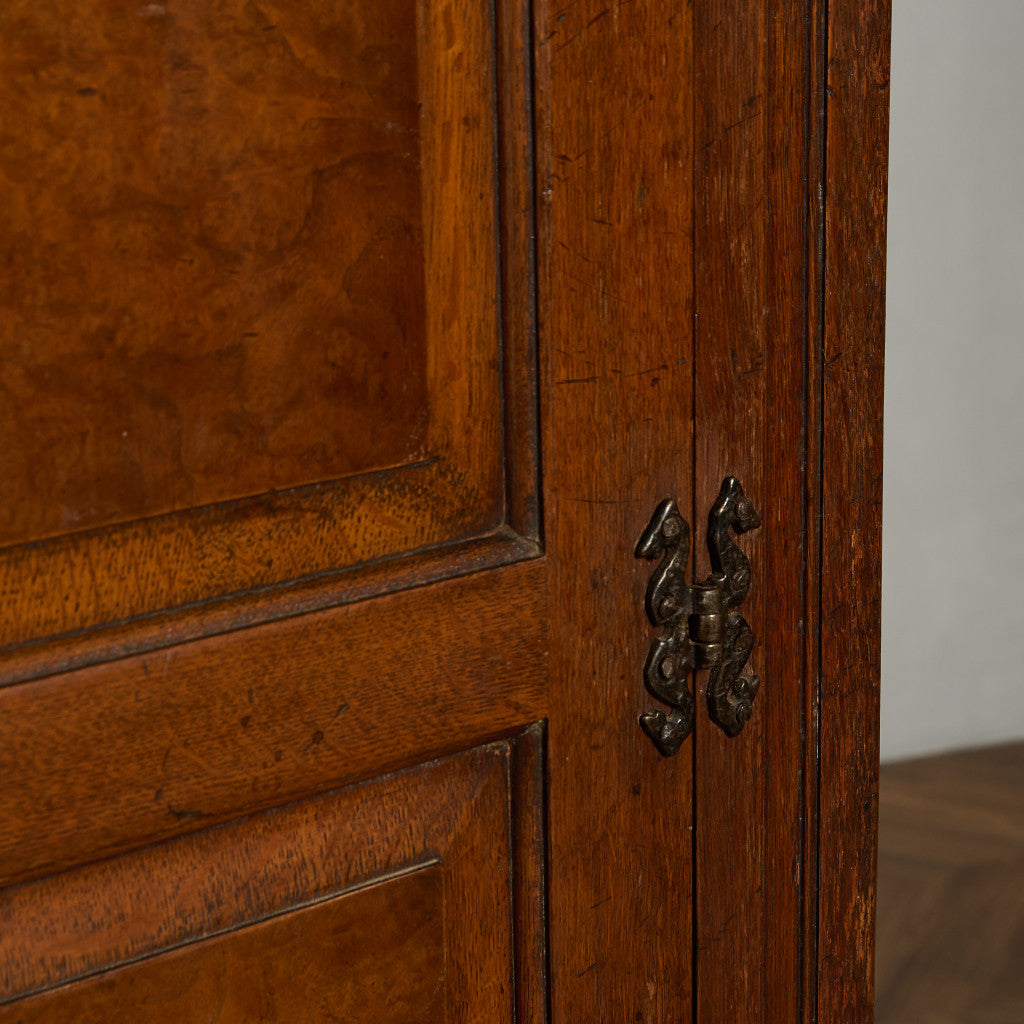 英国 クラシック ワードロープ