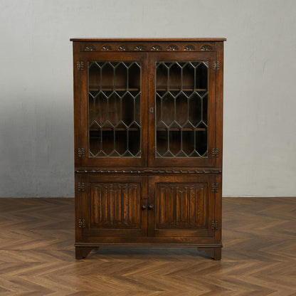 ガラス キャビネット