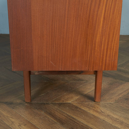 イギリスヴィンテージ サイドボード / カップボード