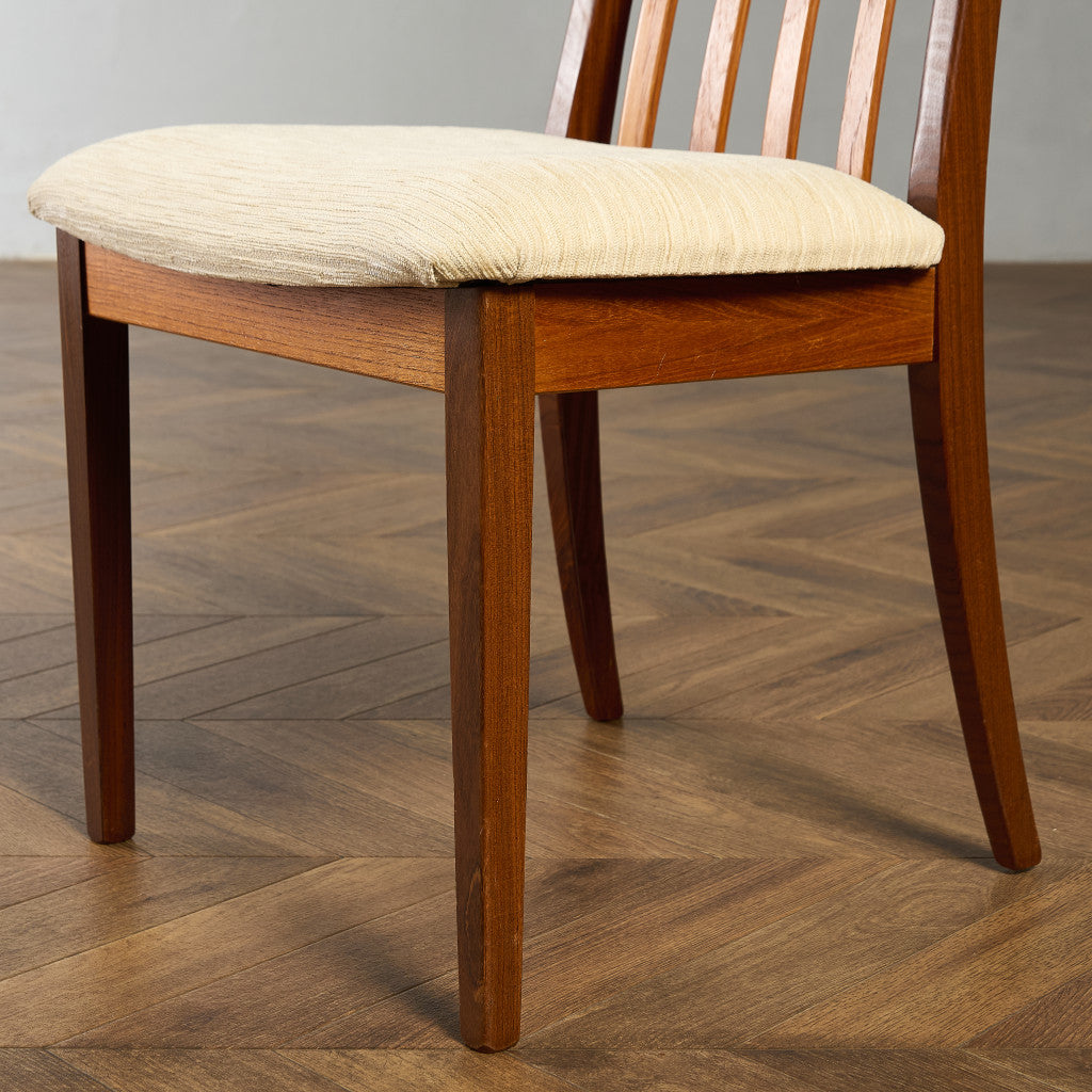 スラットバックチェア (4540)