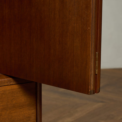 Brasilia クロームハンドル サイドボード