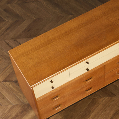 Chinese white ドロワー チェスト (B897)