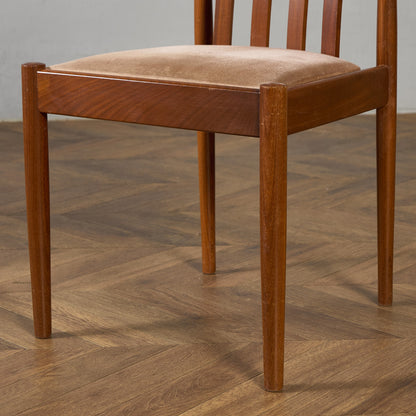 スラットバックチェア