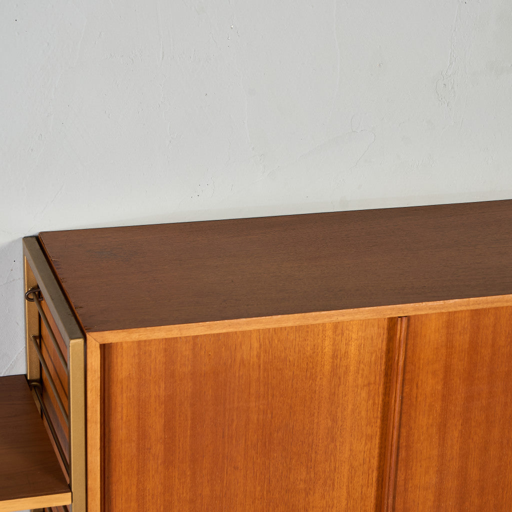 ウォールユニット