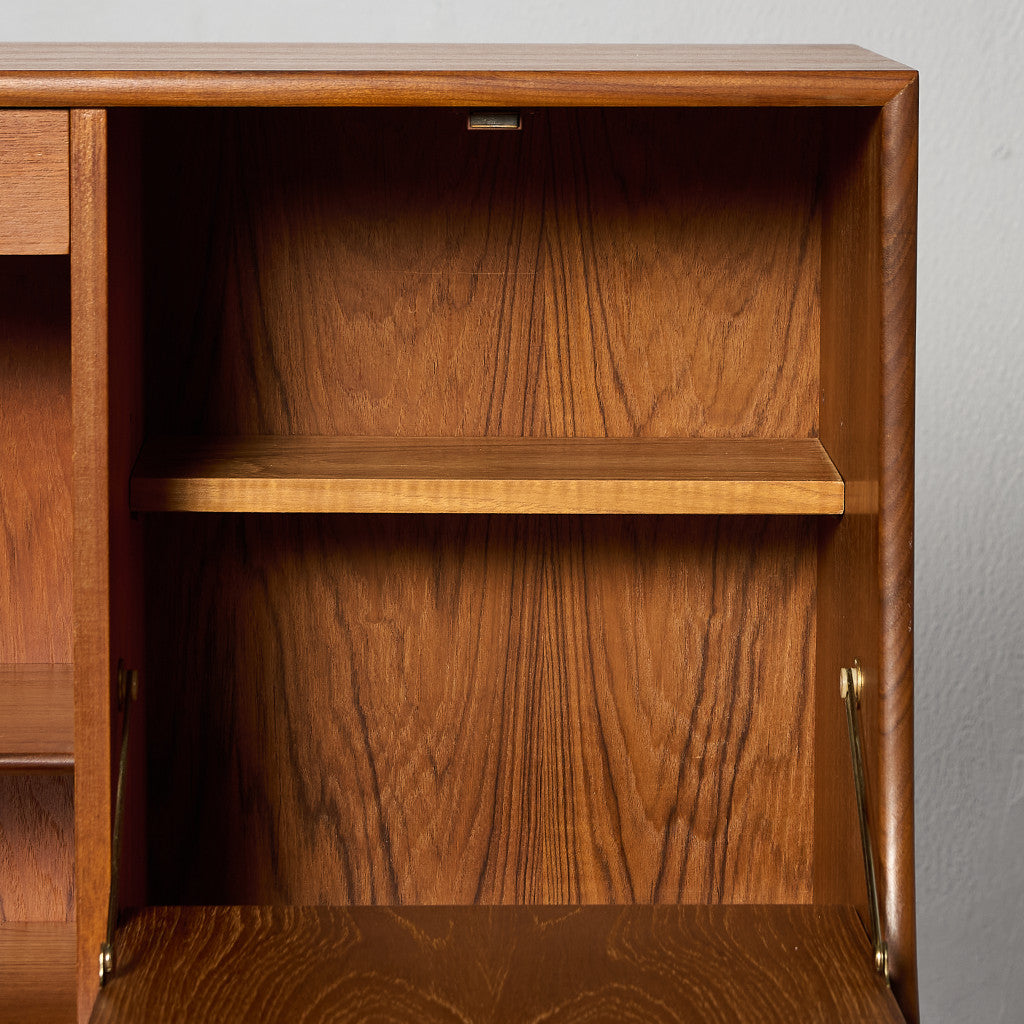 Brasilia ハイ サイドボード