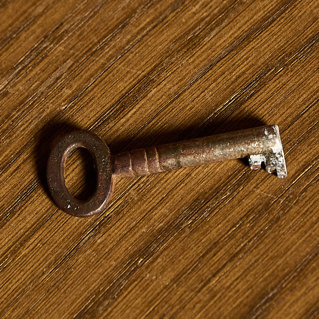 英国 クラシック オーク コーナーキャビネット